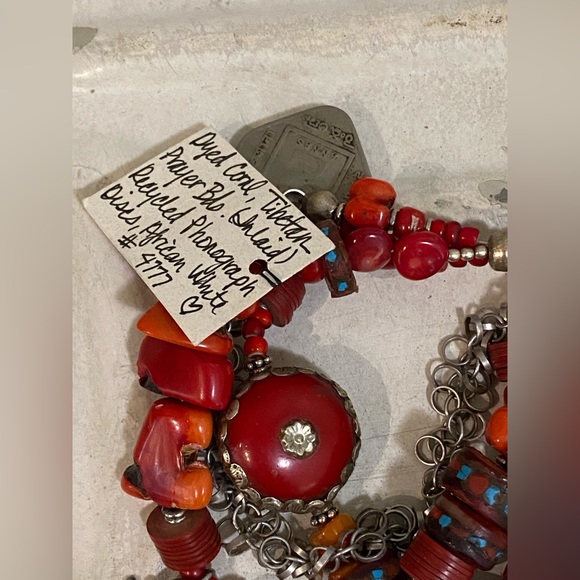 Coral Bracelet - Picture 5 of 9